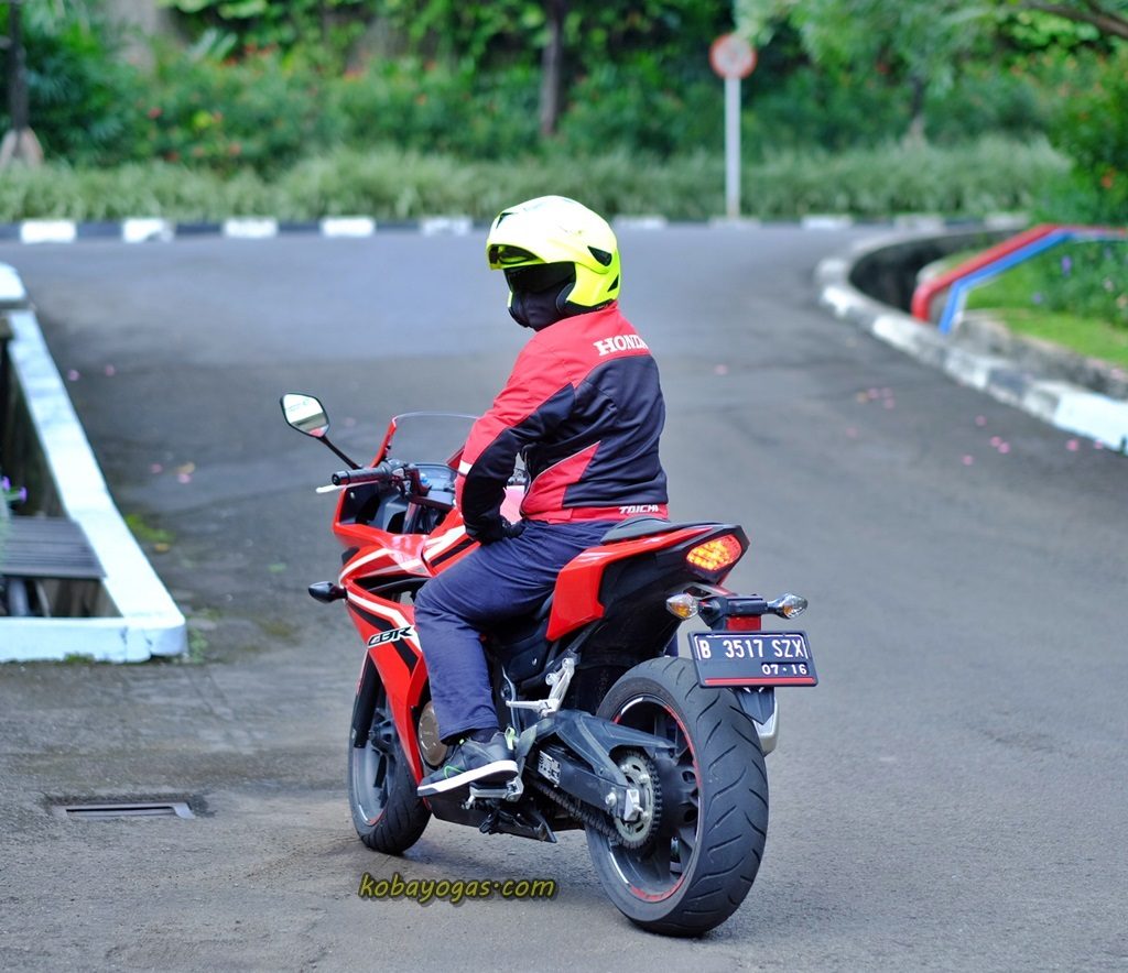 suspensi nyaman, ergonomi gak bikin pegel