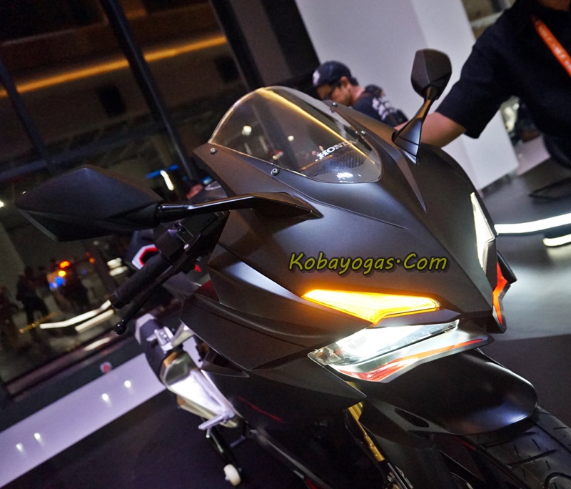 lampu sein depan cbr250rr