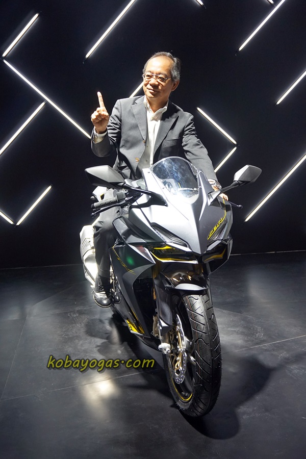 inuma san rides cbr250rr
