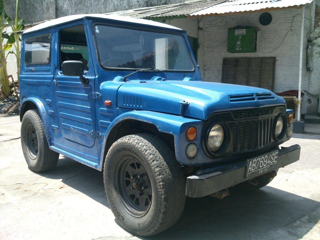 jimny jangkrik, dulu si babeh pake ini jaman ay SD