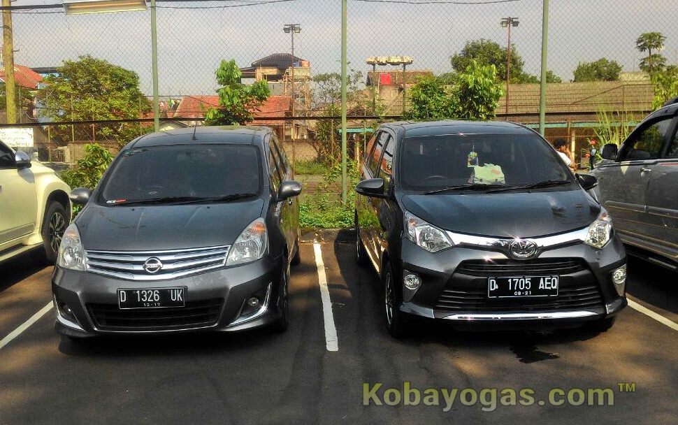 tuh mobilnya yang kanan wkwkwkk