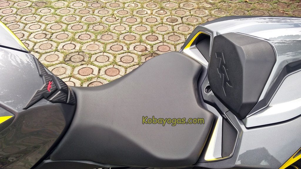 modifikasi Honda CBR250RR pakai tank pad dan single seater