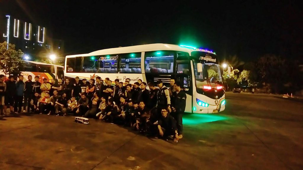 jamnas ride n bus 6