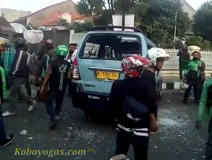 angkot vs ojek online