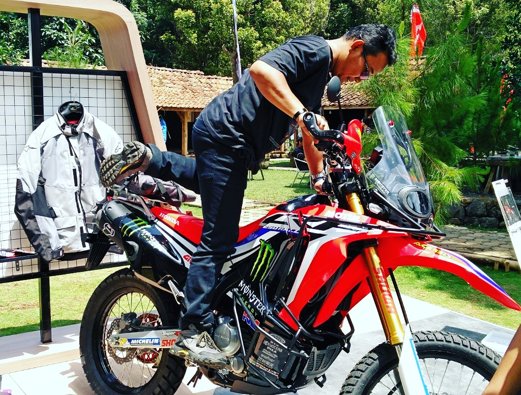 Honda CRF250 Rally lokal