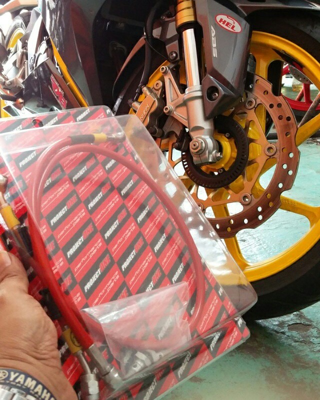 Modifikasi Honda CBR250RR ABS pakai selang rem HEL