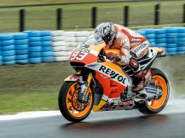 Alasan Pembalap MotoGP Pakai Jas Hujan Saat Balap, Harganya Wow Juga