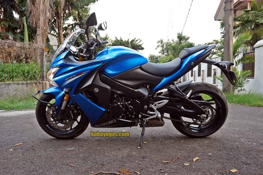 review dan test ride Suzuki GSX-S1000F -4