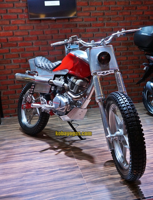 Modifikasi CB150 Verza model Tracker
