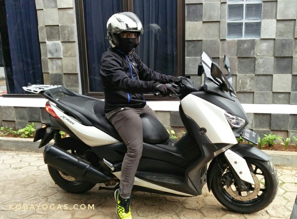 Review Yamaha XMax 250