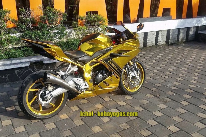 modifikasi CBR250RR warna emas dari Blitar