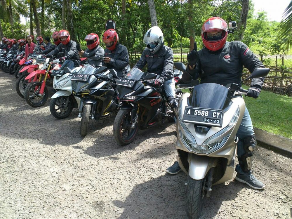 fun touring blogger vlogger tanjung lesung