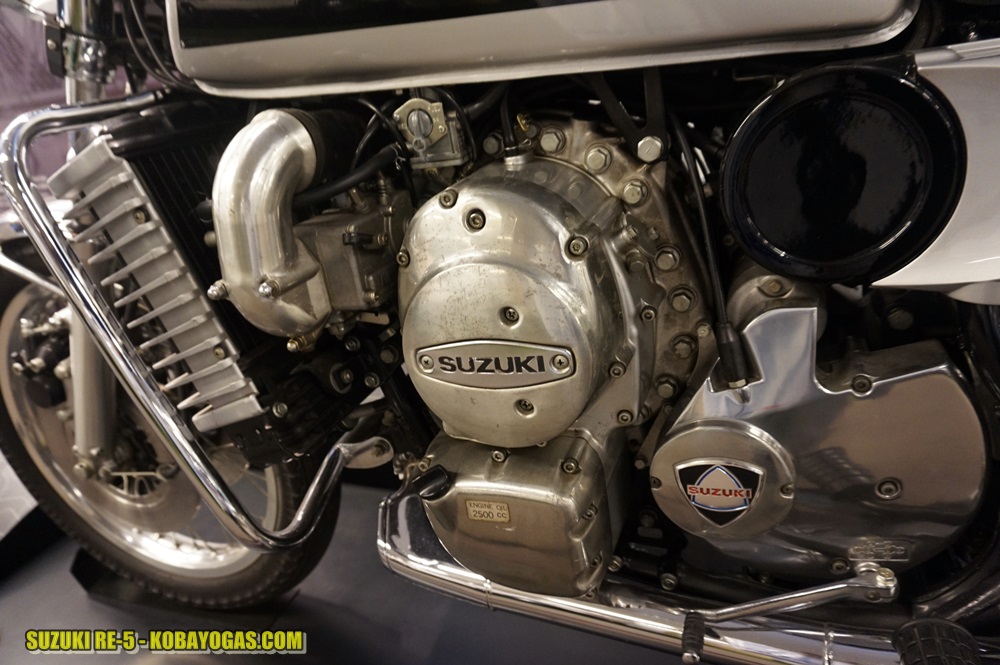 Suzuki RE-5 engine