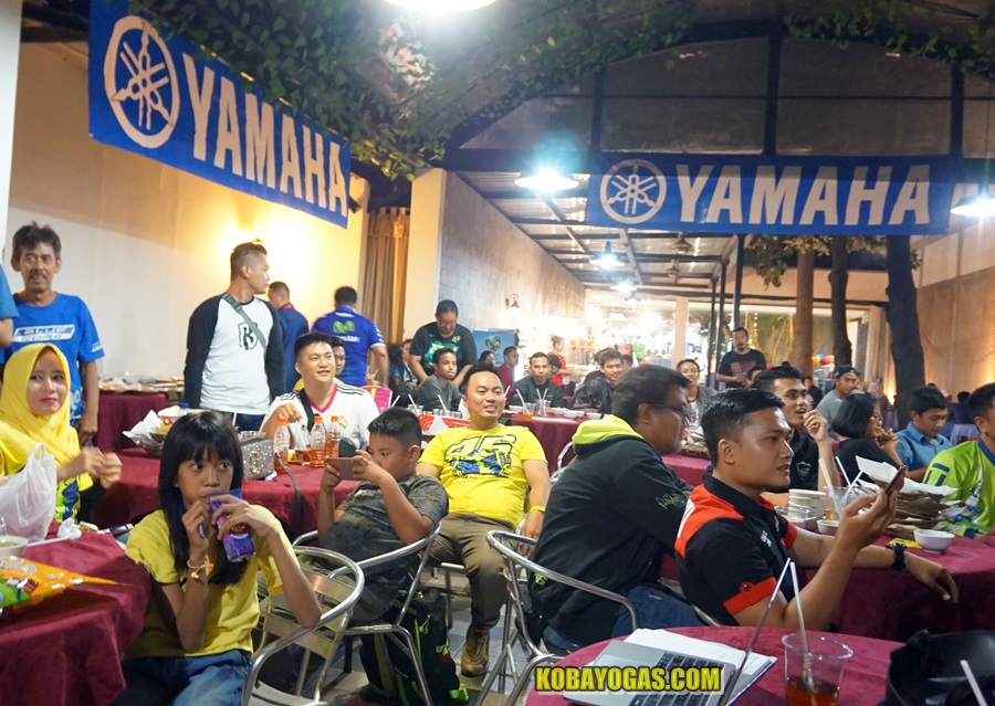 Nonton Bareng Galang Hendra di WSSP 300 bersama Yamaha