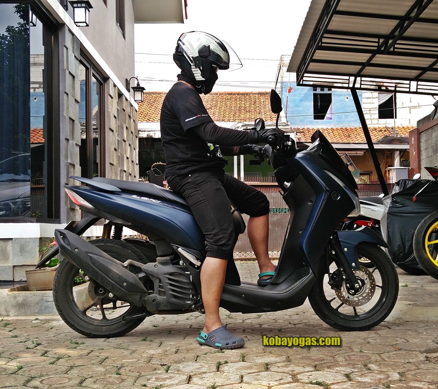 test ride Yamaha Lexi S 125 4