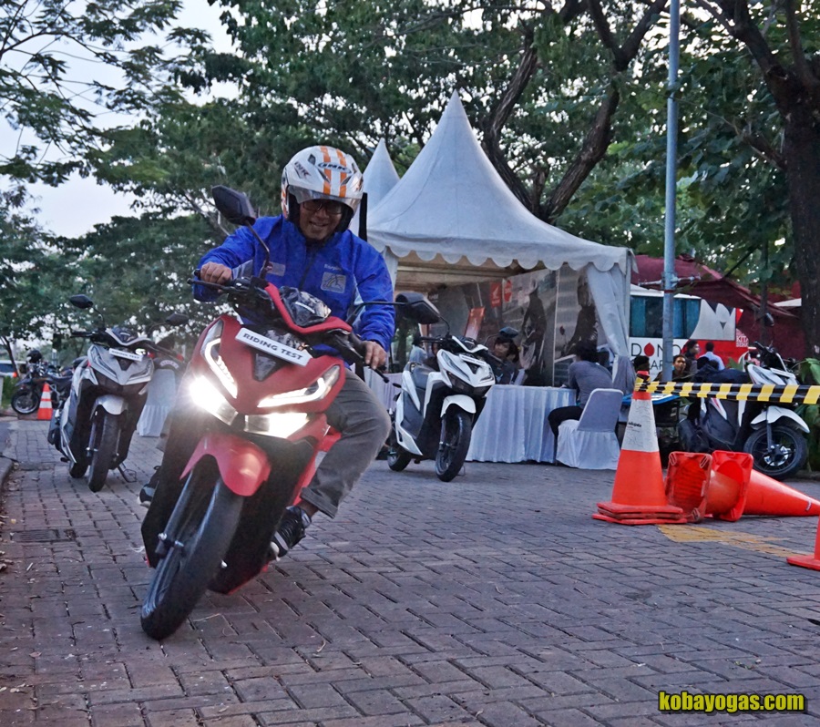 test ride all new honda vario 150 10