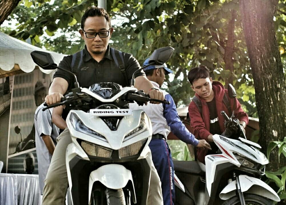 test ride all new honda vario 150 13