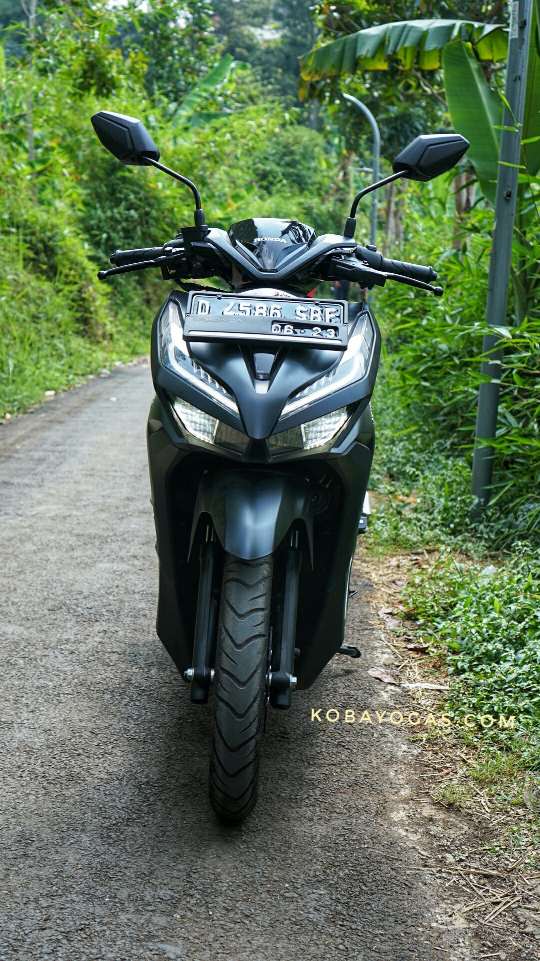 Galeri Foto All New Honda Vario 150 2018 Warna Silver Matte dan Black Matte 3