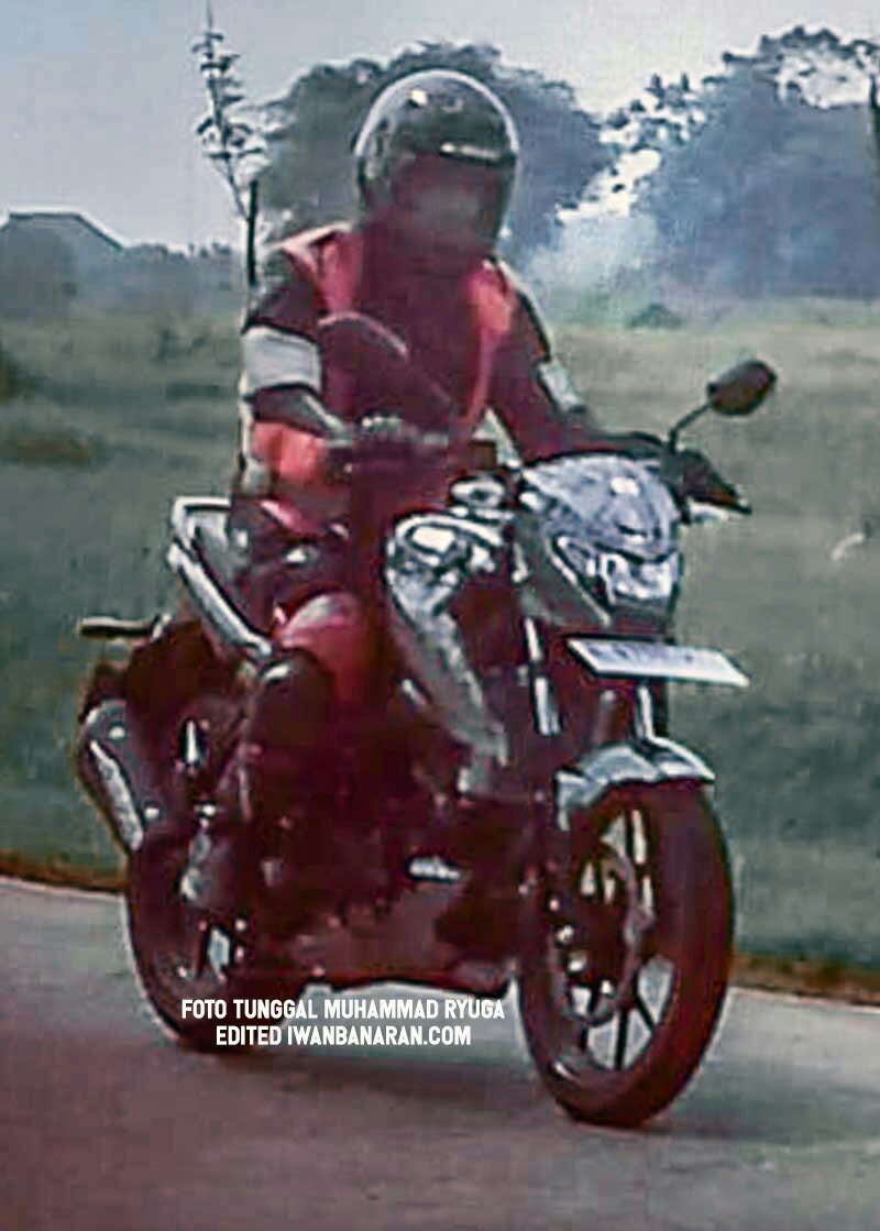 spy shot Suzuki Bandit 150 lampu depan ramping dan jok tandem