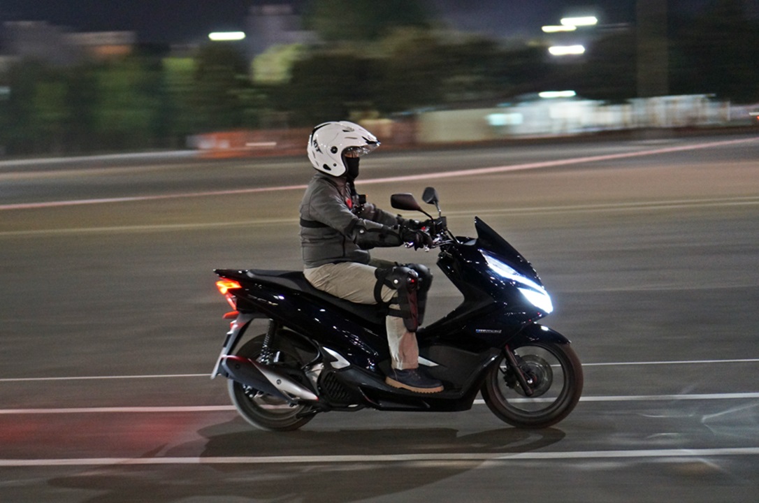 Test Ride All New Honda PCX Hybrid 4