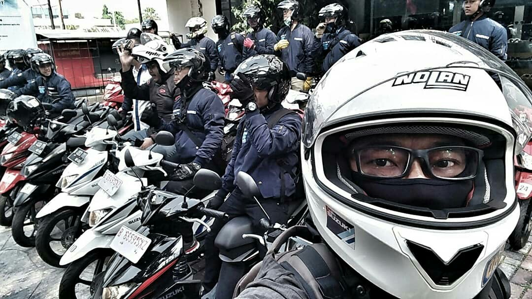 Suzuki Nex II city riding