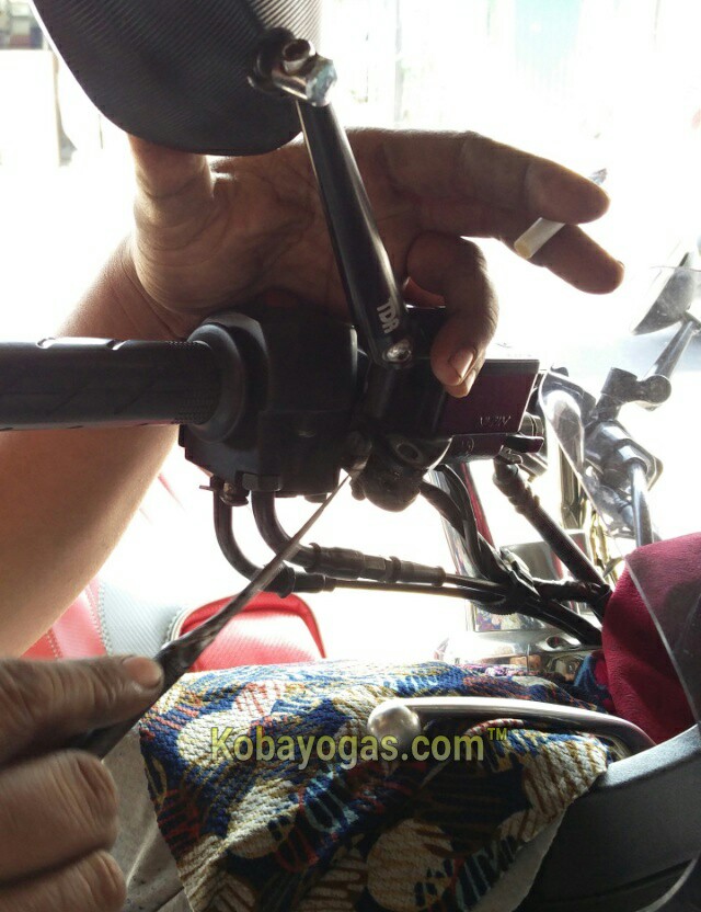 penyebab tuas rem seret di PCX CBU ganti seal master rem -1