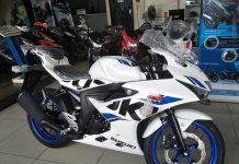 Suzuki GSX-R150 2018 Warna Baru Putih Velg Biru, Harga Tetap Dengan Keyless