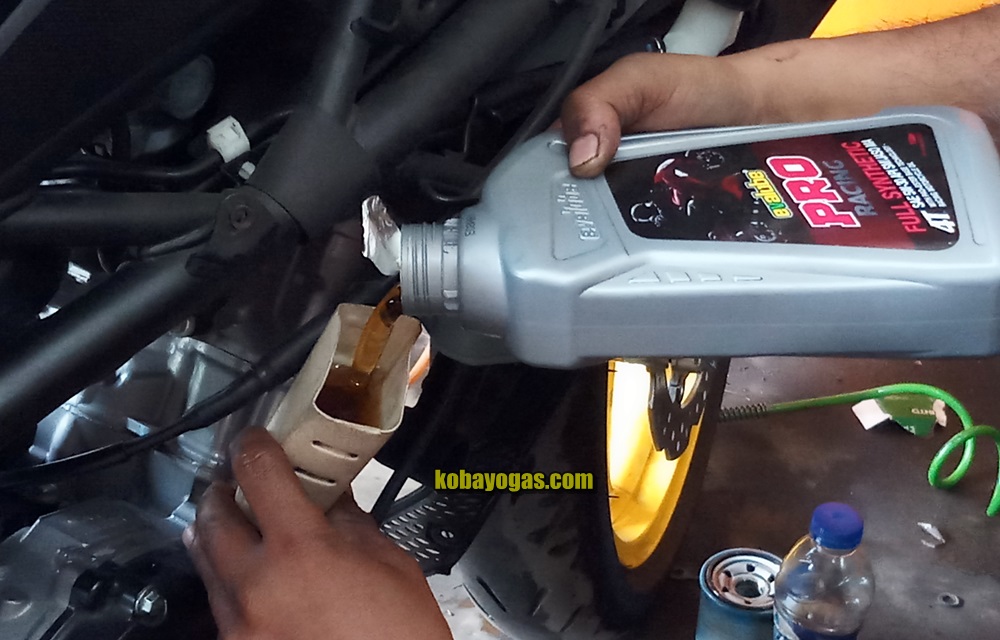 CBR250RR pakai Oli Evalube Pro Racing