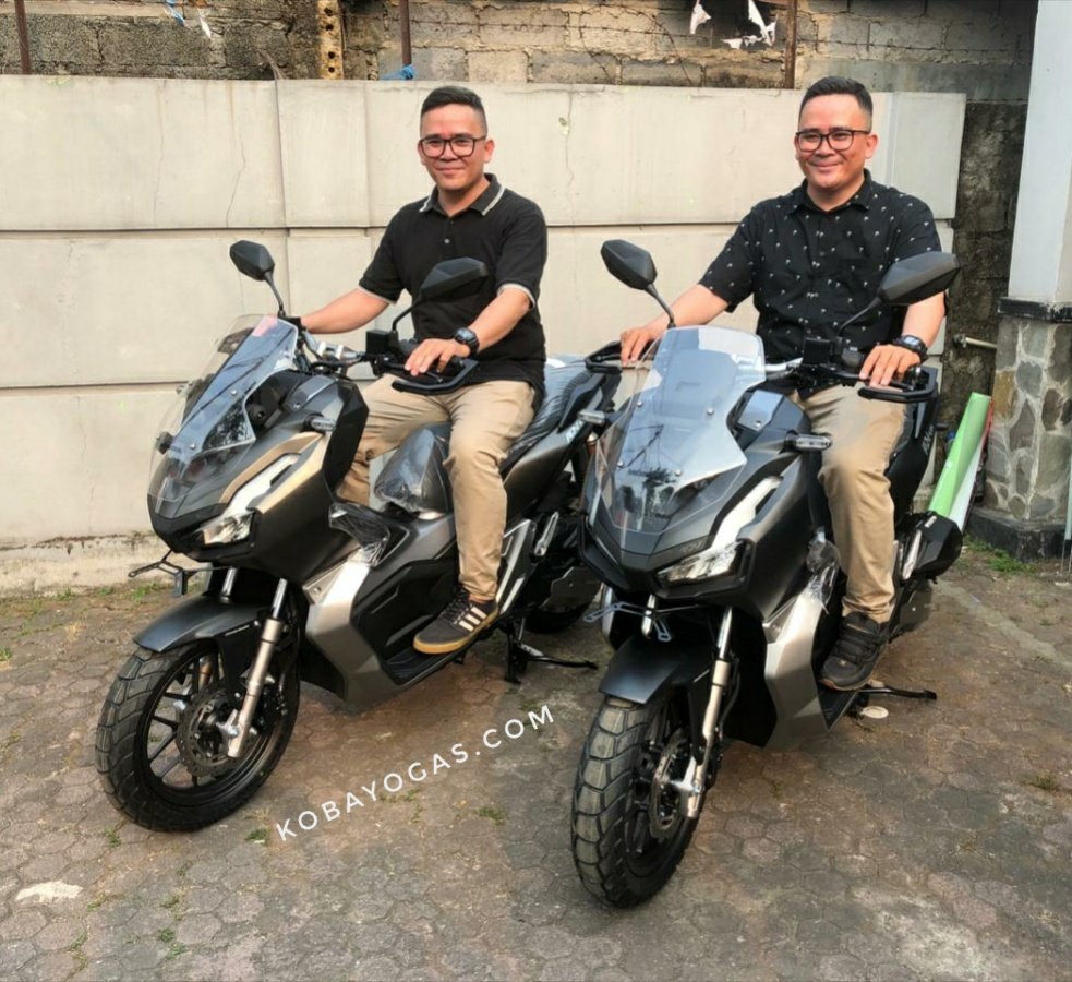kembar pembeli Honda ADV150 sepakat dalam banyak hal