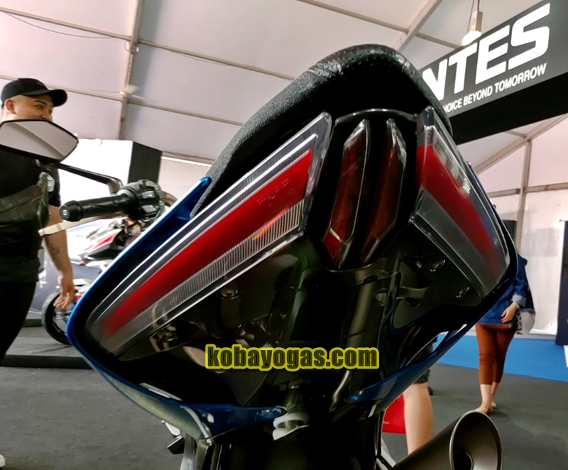 zantos 310r tail light