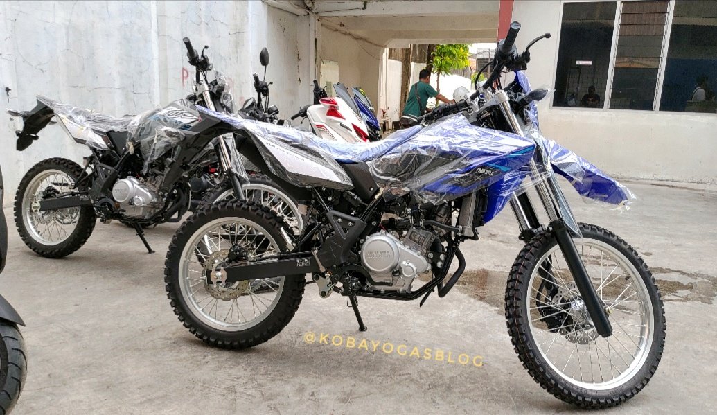 WR155 biru