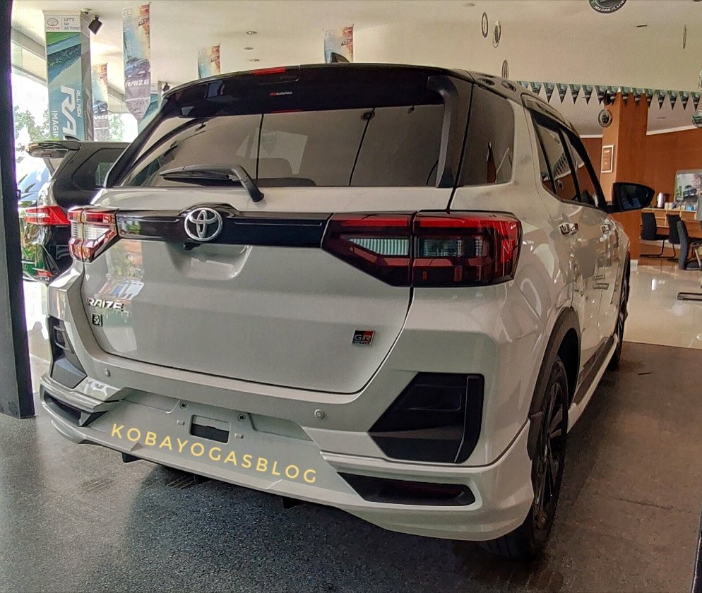 Toyota Raize 1.0 Turbo GR Sport