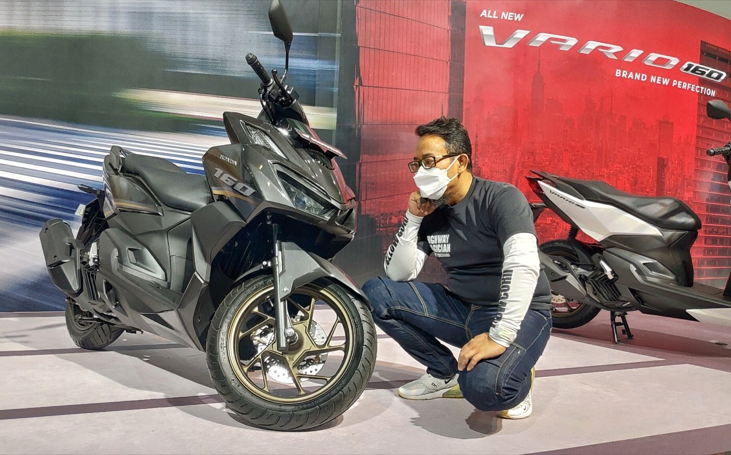 review Honda Vario 160