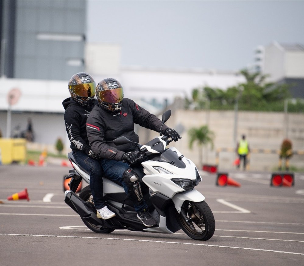 Vario 160 Boncengan
