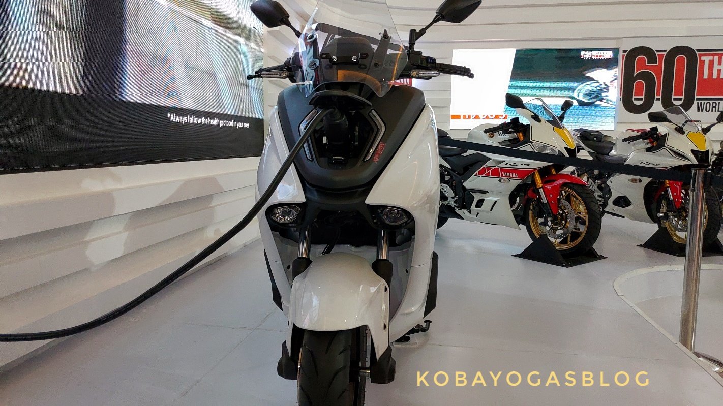 Yamaha E01
