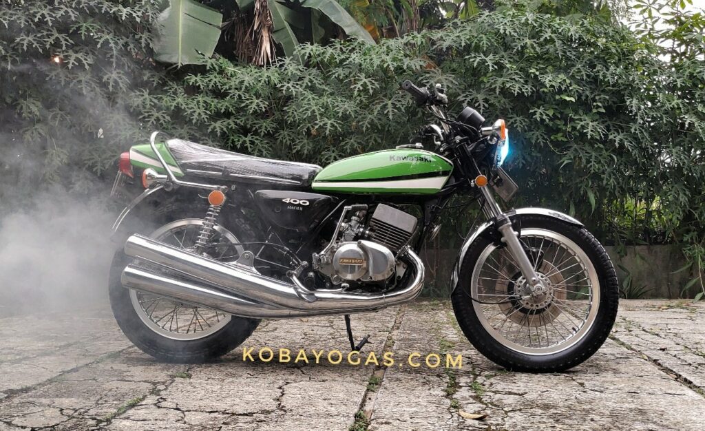 Review Kawasaki KH400