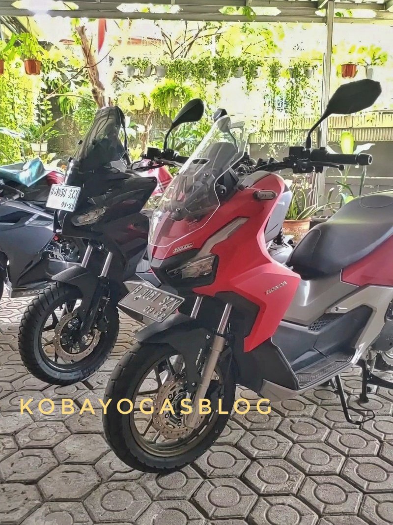 ADV 160 vs SR GT 200