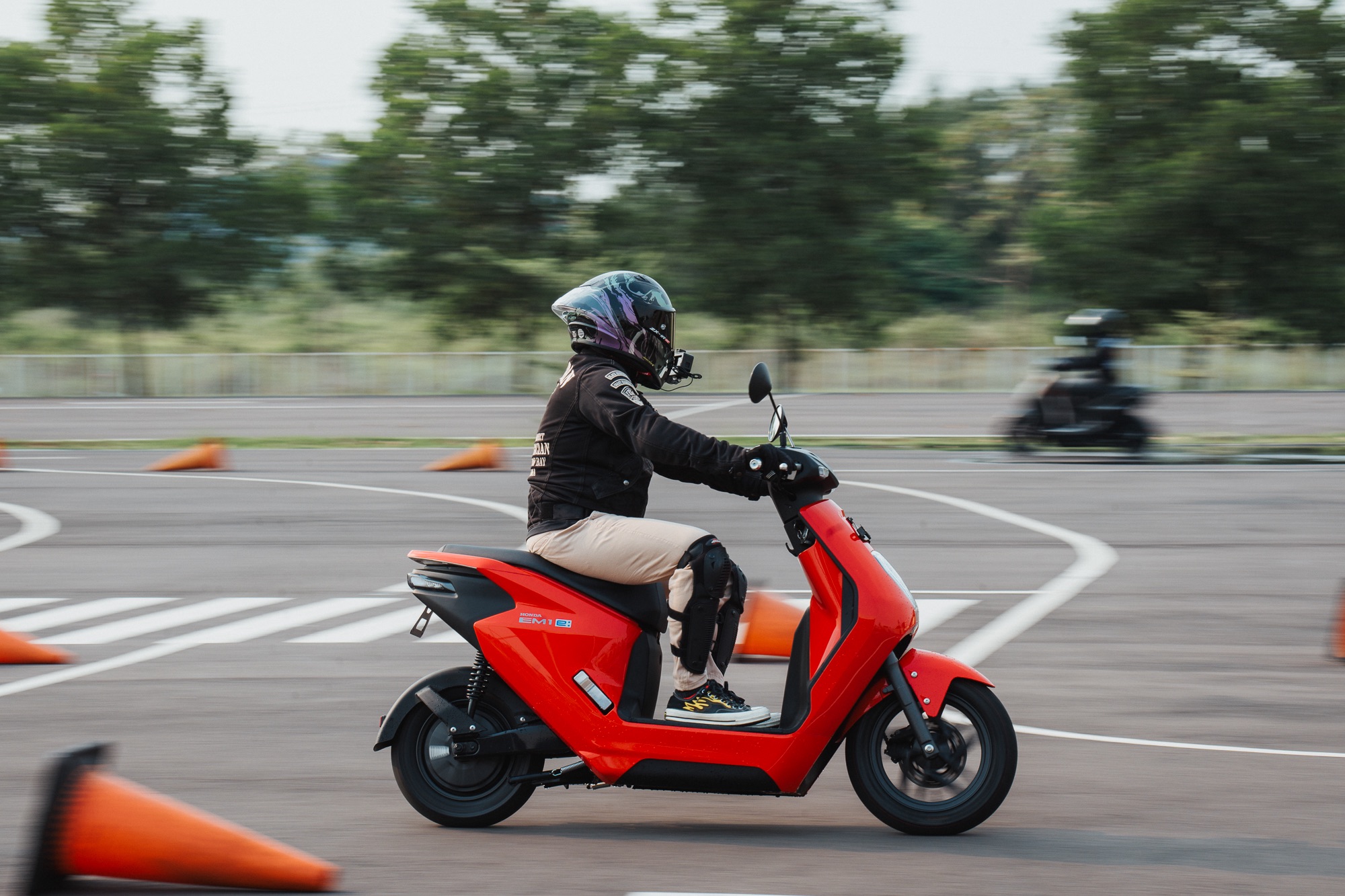 review honda EM1